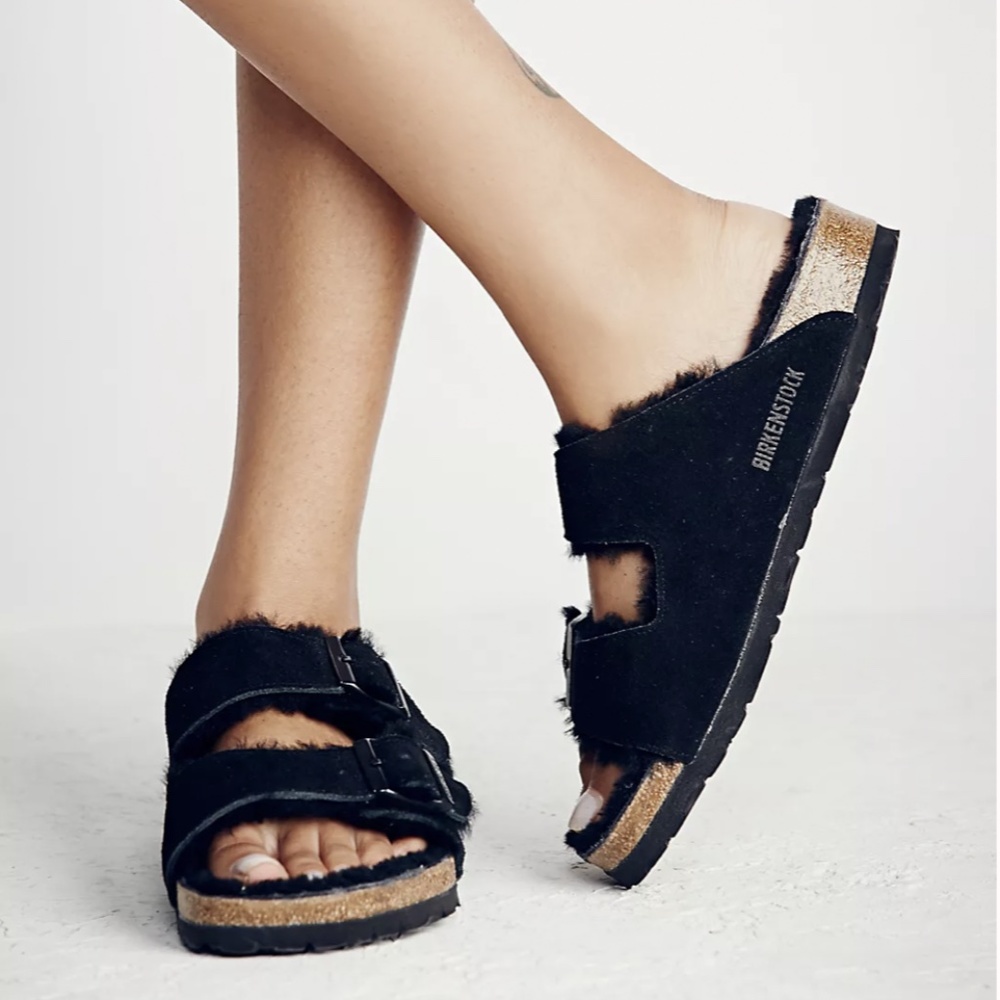 NEW - Birkenstock Arizona Shearling Sandals Free People REVOLVE